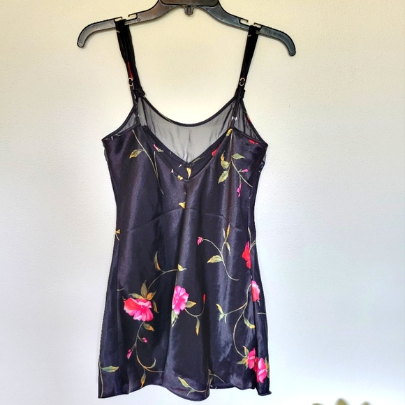 Private Luxuries floral slip - Picture 3 of 4